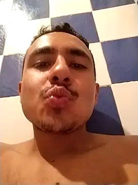 RelaxJhon99 live sex cam