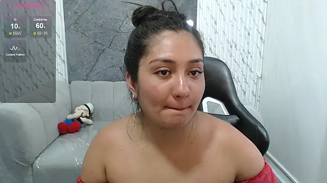 Ivony18_b's cam snapshot