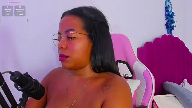 samanthaabloom's cam snapshot