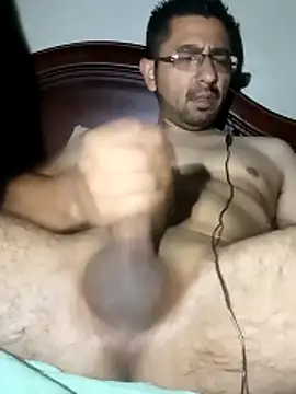 Leocuma82 live sex cam