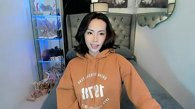 reighnempress live sex cam