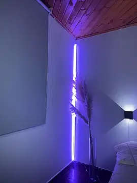 Violetta_pinkk1's cam snapshot