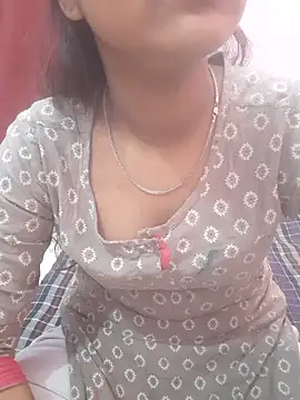 pari_rani7's cam snapshot