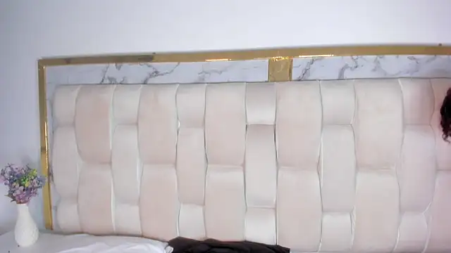 Scaarlett_22_ live sex cam