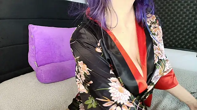 karlamoon23's cam snapshot