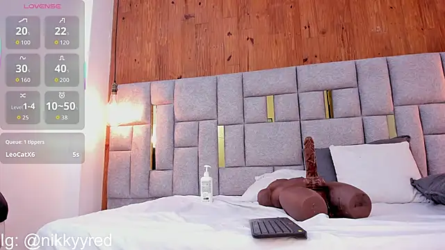 Nikky_Red_ live sex cam