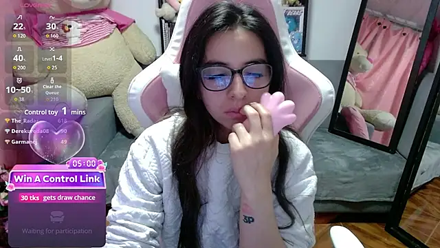 Maggie_Fox3's cam snapshot