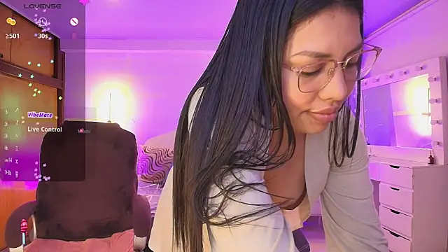 kloe28's cam snapshot