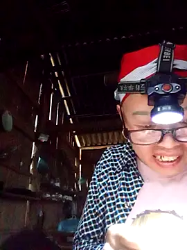 Agnes-baby's cam snapshot