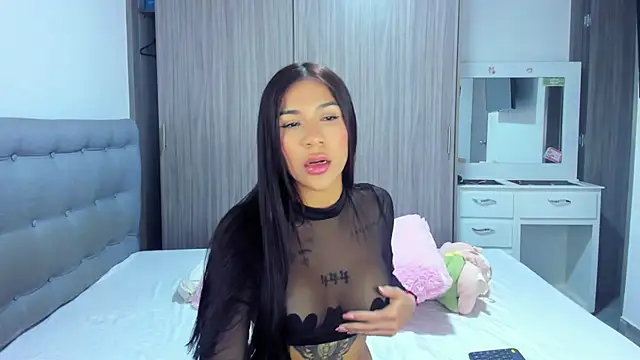 Agataowens live sex cam