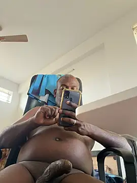 strongguyindia live sex cam