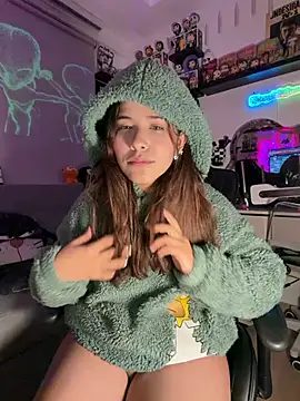 crystal_bunny7's cam snapshot