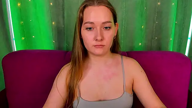 AlinaVice's cam snapshot