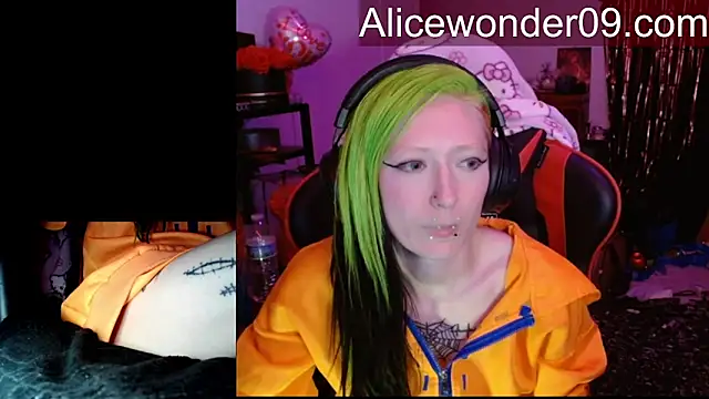 alicewonder09's cam snapshot