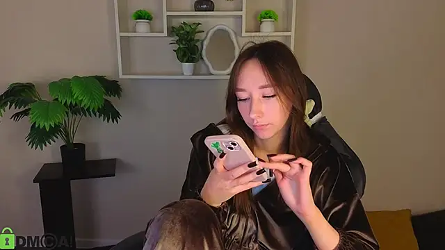 Miche1le_Allenne's cam snapshot