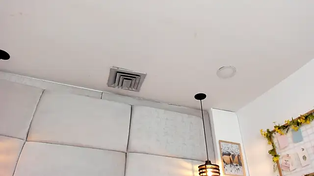 IvonneOwen's cam snapshot