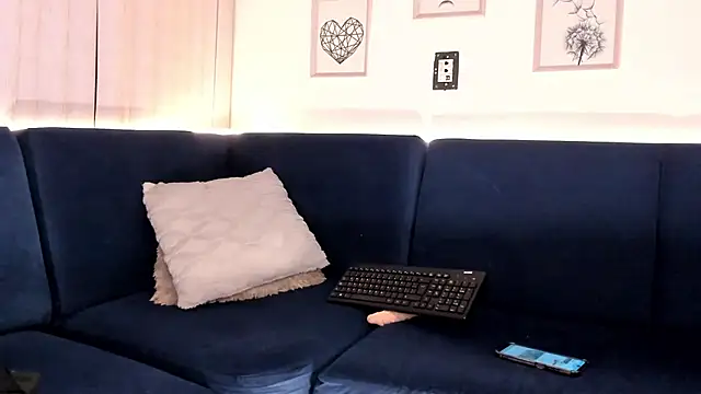 madii_lenon's cam snapshot