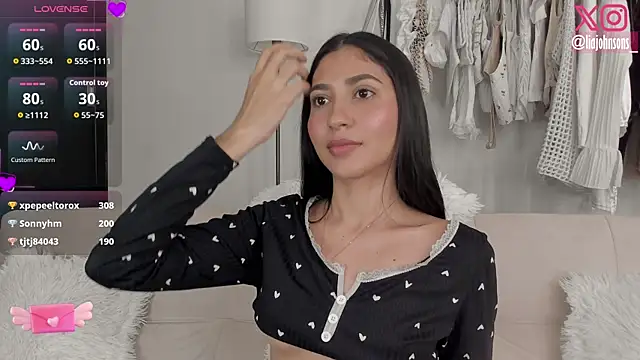 Sweetnaughtygirl_'s cam snapshot