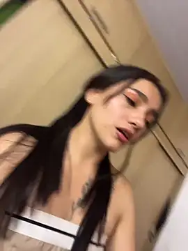 MiaRousexxx_'s cam snapshot