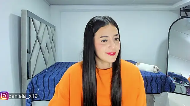 Daniela_x19's cam snapshot