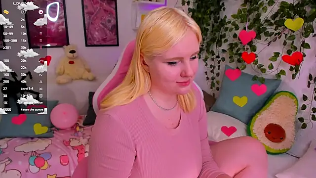 art_lovee's cam snapshot