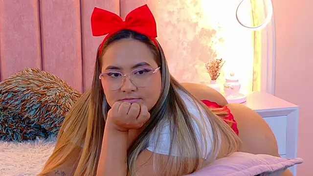 MiaLaurents's cam snapshot