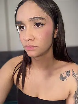 Isabella-Teen's cam snapshot