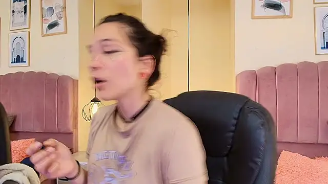 Hanabie_'s cam snapshot