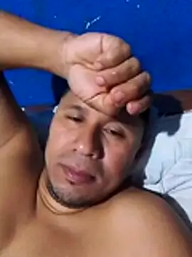 deiner13's cam snapshot