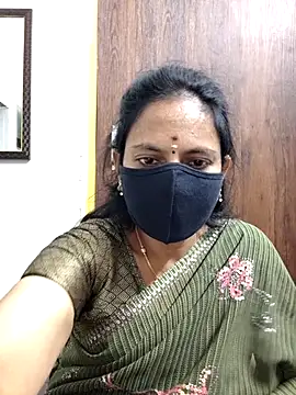 Queen-Neha's cam snapshot