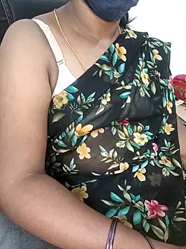 Tamil-hotwife's cam snapshot