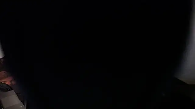 P4RtYBOII92 live sex cam