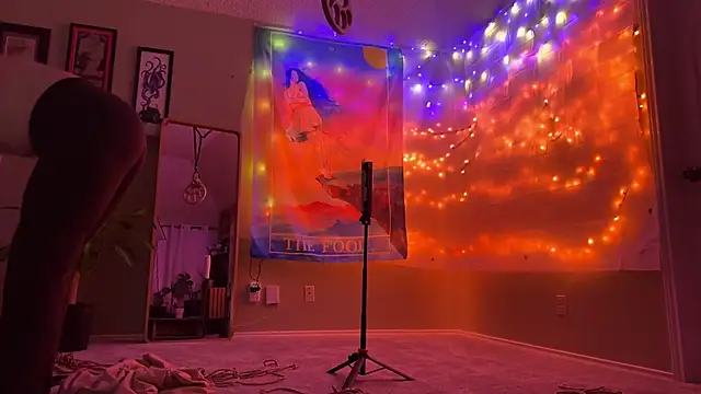 MirandaFlowers live sex cam