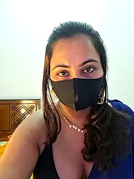 Bristy- live sex cam