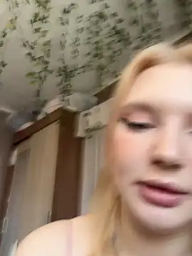 AmmyHot live sex cam