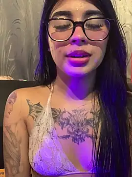 Dannii- live sex cam