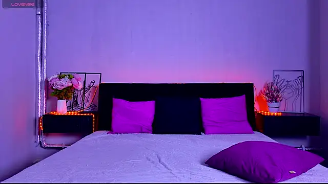 Curly_Girl_Anna's cam snapshot