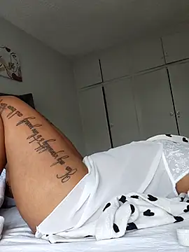 Drippincaty live sex cam