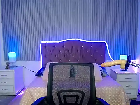 mariana_bigboobs2's cam snapshot