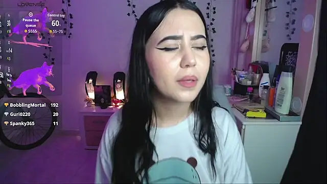 iris_sky's cam snapshot