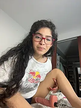 dani_bela's cam snapshot