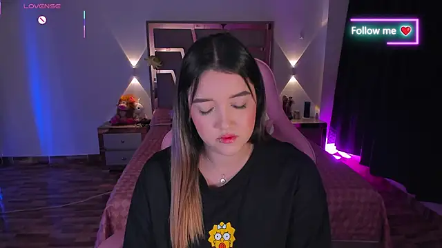 lunaarose's cam snapshot