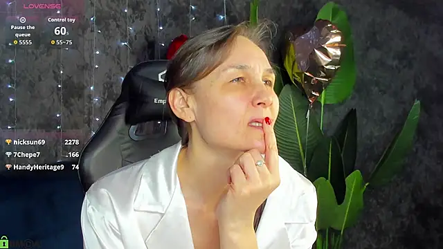 Lillian_White live sex cam