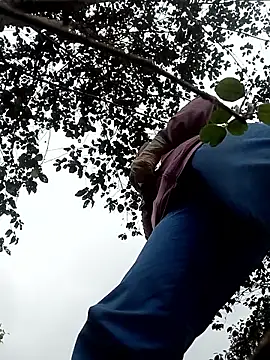 CoMay003's cam snapshot