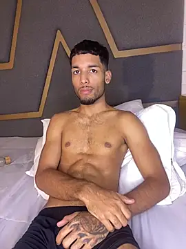 Thiagoferreti live sex cam