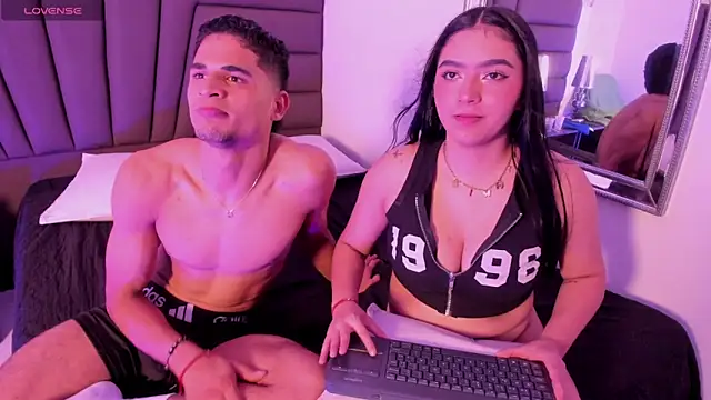 JhoanAndScarlet's cam snapshot