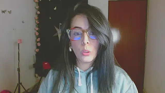 ella_peck's cam snapshot