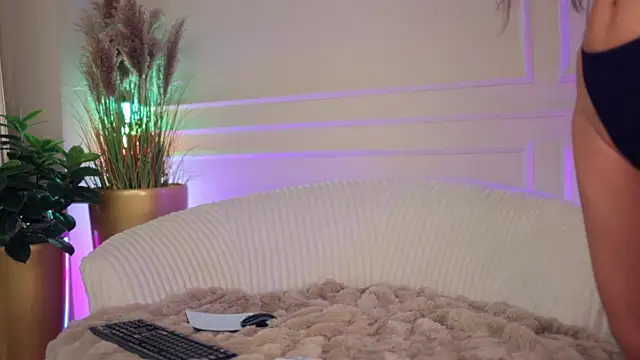 NicolleStark live sex cam