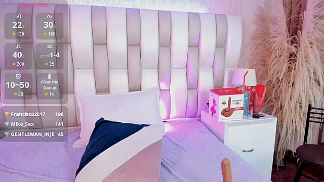 Ari_lynn_'s cam snapshot