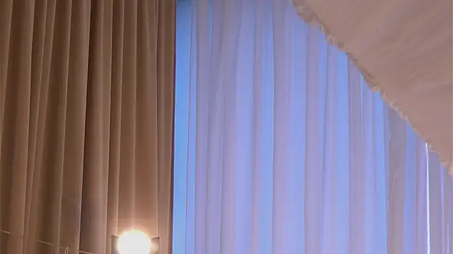 YasmineShaw live sex cam